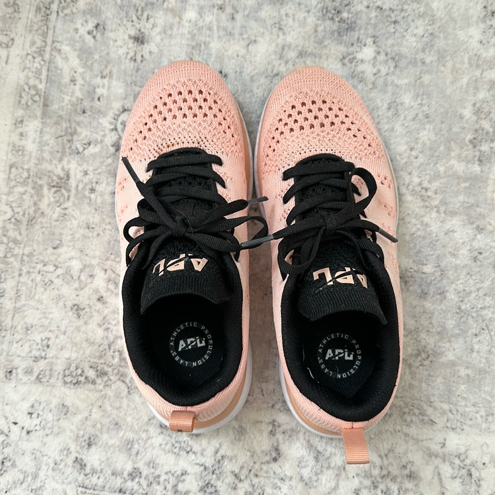 New - APL Women's TechLoom Pro